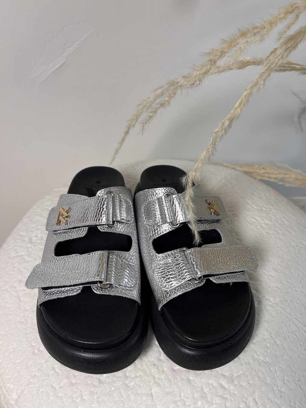 Sandalia canoa correas
